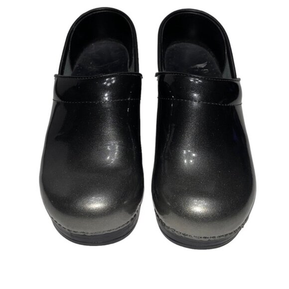 Dansko Women's Metallic Gray Slip On Clog Mules Nursing Shoe Size 37 US Size 6.5 - Picture 1 of 8
